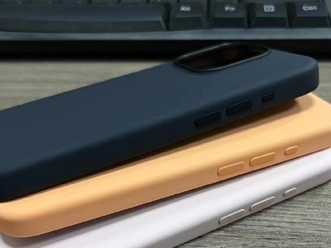 陆良苹果14维修站分享iPhone14手机壳能直接给iPhone15用吗?